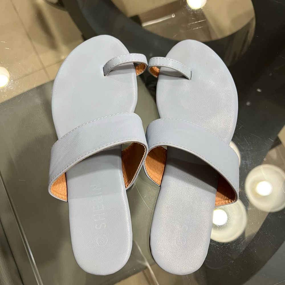 SHEIN woman’s sandals size 9 - Picture 3 of 7